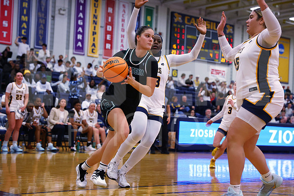 EMU Canisius Womens Basketball