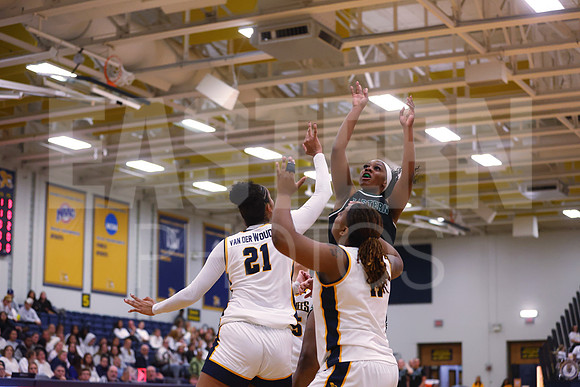 EMU Canisius Womens Basketball