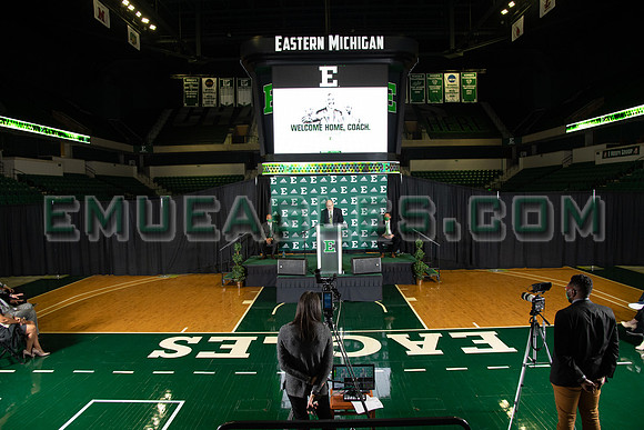 COLLEGE BASKETBALL: APR 13 Eastern Michigan Stan Heath Press Conference
