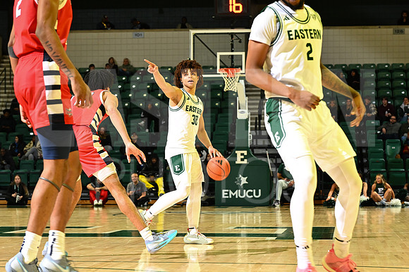 COLLEGE BASKETBALL: NOV 30 Detroit at Eastern Michigan