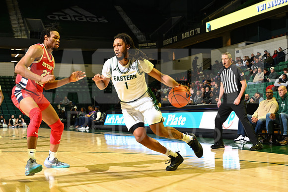 COLLEGE BASKETBALL: NOV 30 Detroit at Eastern Michigan