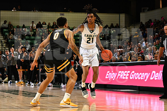 COLLEGE BASKETBALL: FEB 11 Toledo at Eastern Michigan
